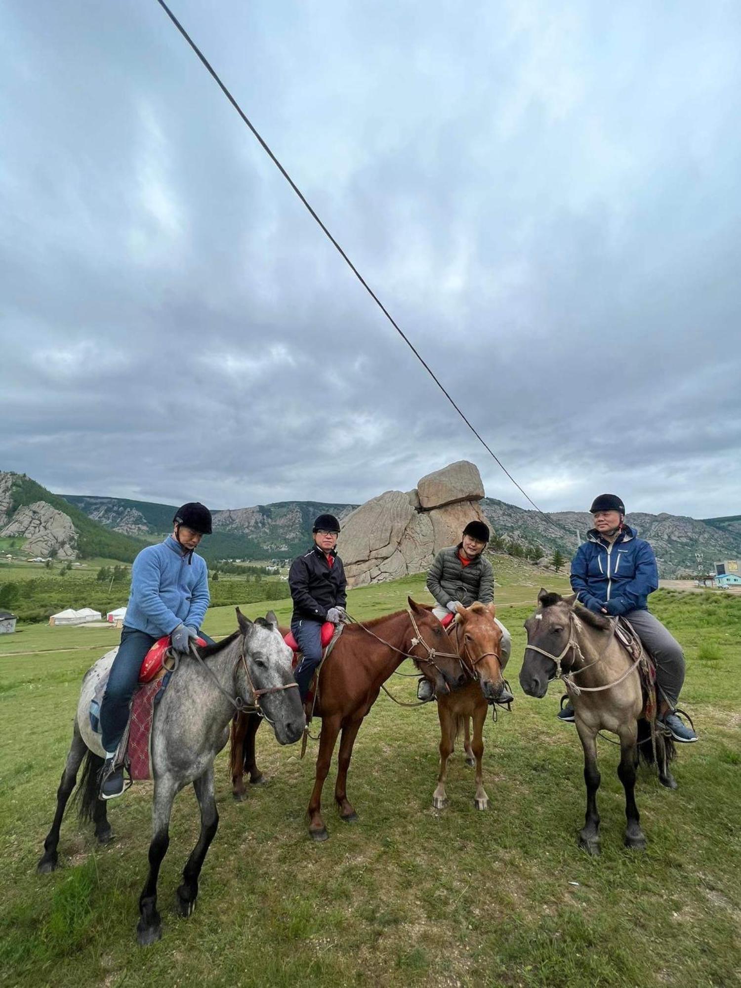 Camel Track Guesthouse And Tour Operator Llc Ulaanbaatar Esterno foto